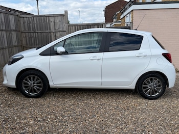 Used Toyota Yaris 2016 for sale - 78334632: Photo