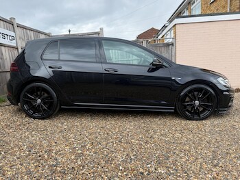 Used Volkswagen Golf 2018 for sale - 78231026: Photo