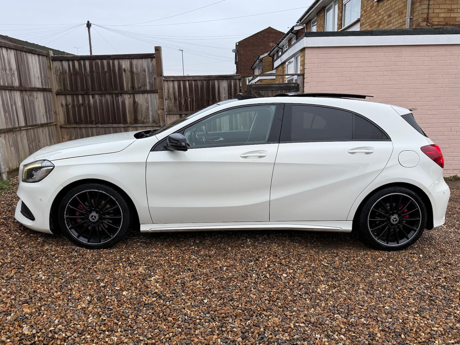 Used Mercedes-Benz A-Class 2016 for sale - 76965568: Photo 4