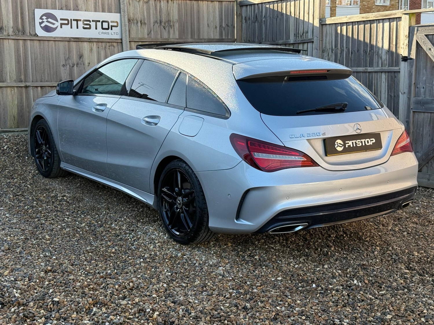 Used Mercedes-Benz CLA 2018 for sale - 77523686: Photo 2
