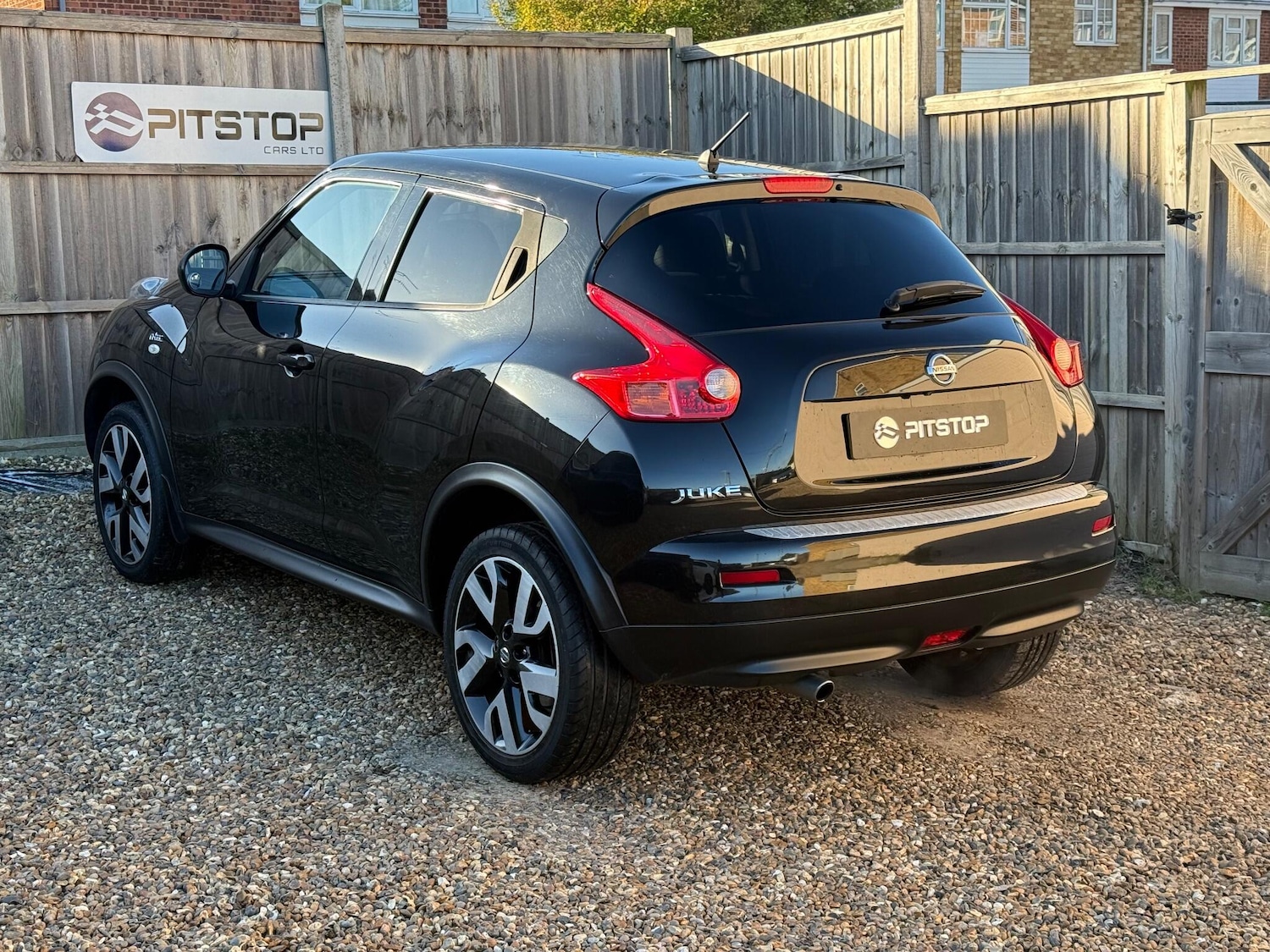 Used Nissan Juke 2014 for sale - 77109359: Photo 2