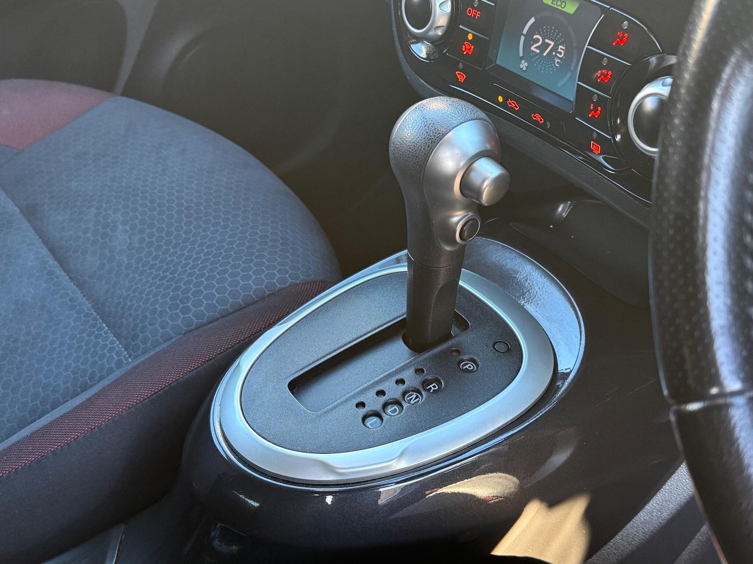 Used Nissan Juke 2014 for sale - 77109359: Photo 24