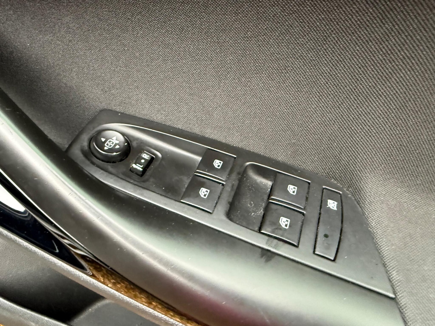 Used Vauxhall Astra 2017 for sale - 77468429: Photo 32