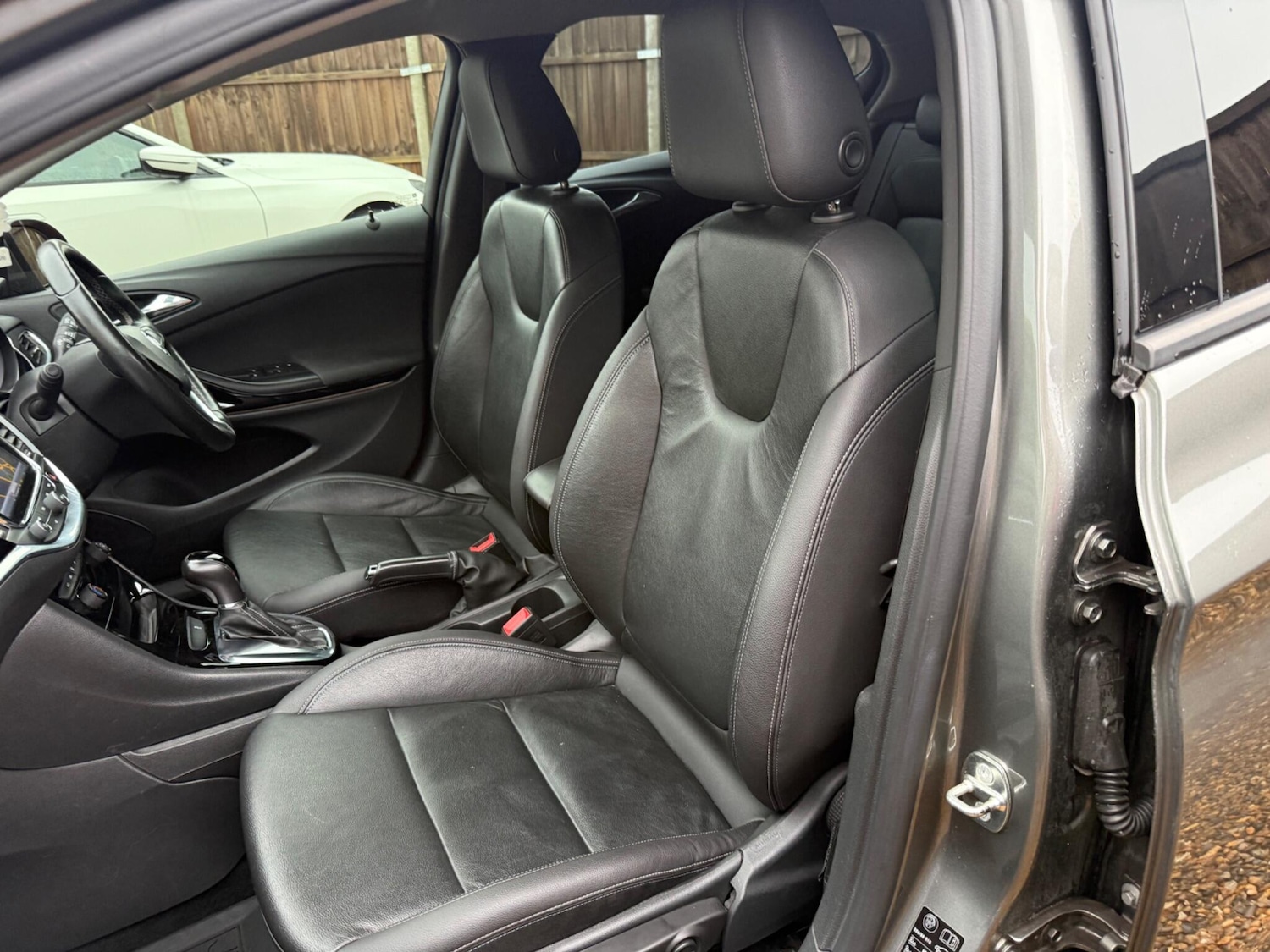 Used Vauxhall Astra 2017 for sale - 77468429: Photo 38