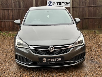 Used Vauxhall Astra 2017 for sale - 77468429: Photo