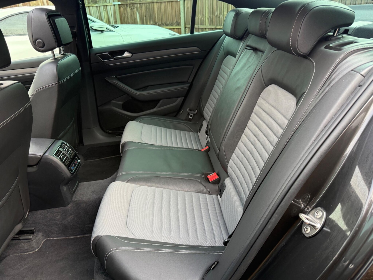 Used Volkswagen Passat 2018 for sale - 77344959: Photo 33