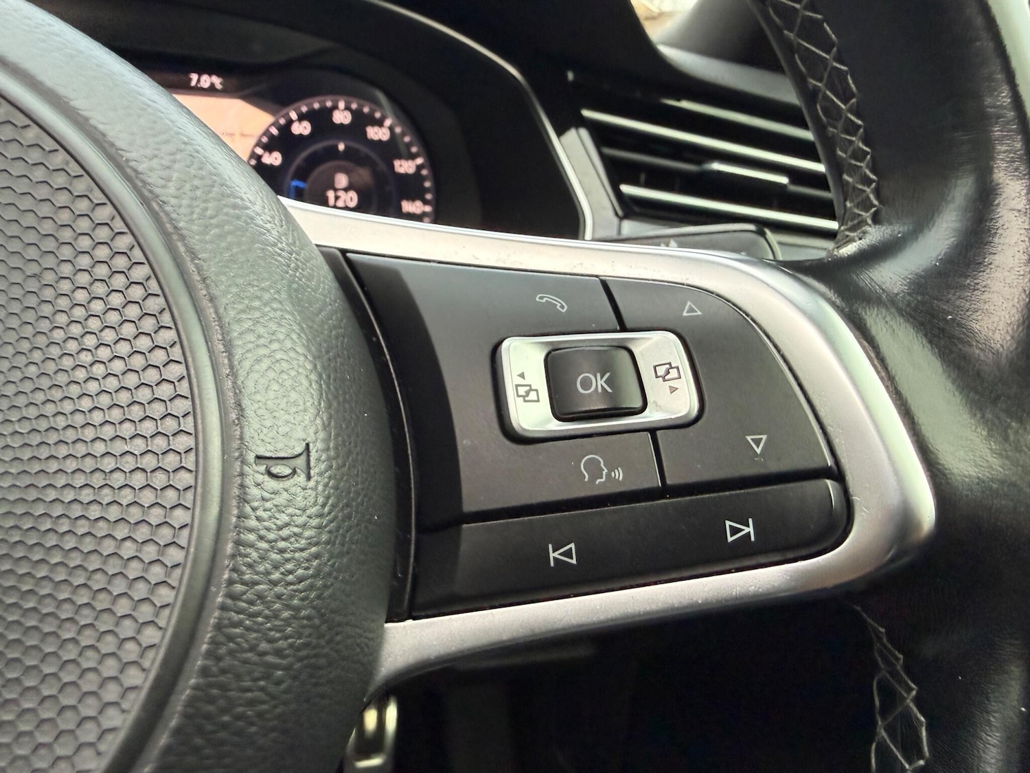 Used Volkswagen Passat 2018 for sale - 77344959: Photo 39