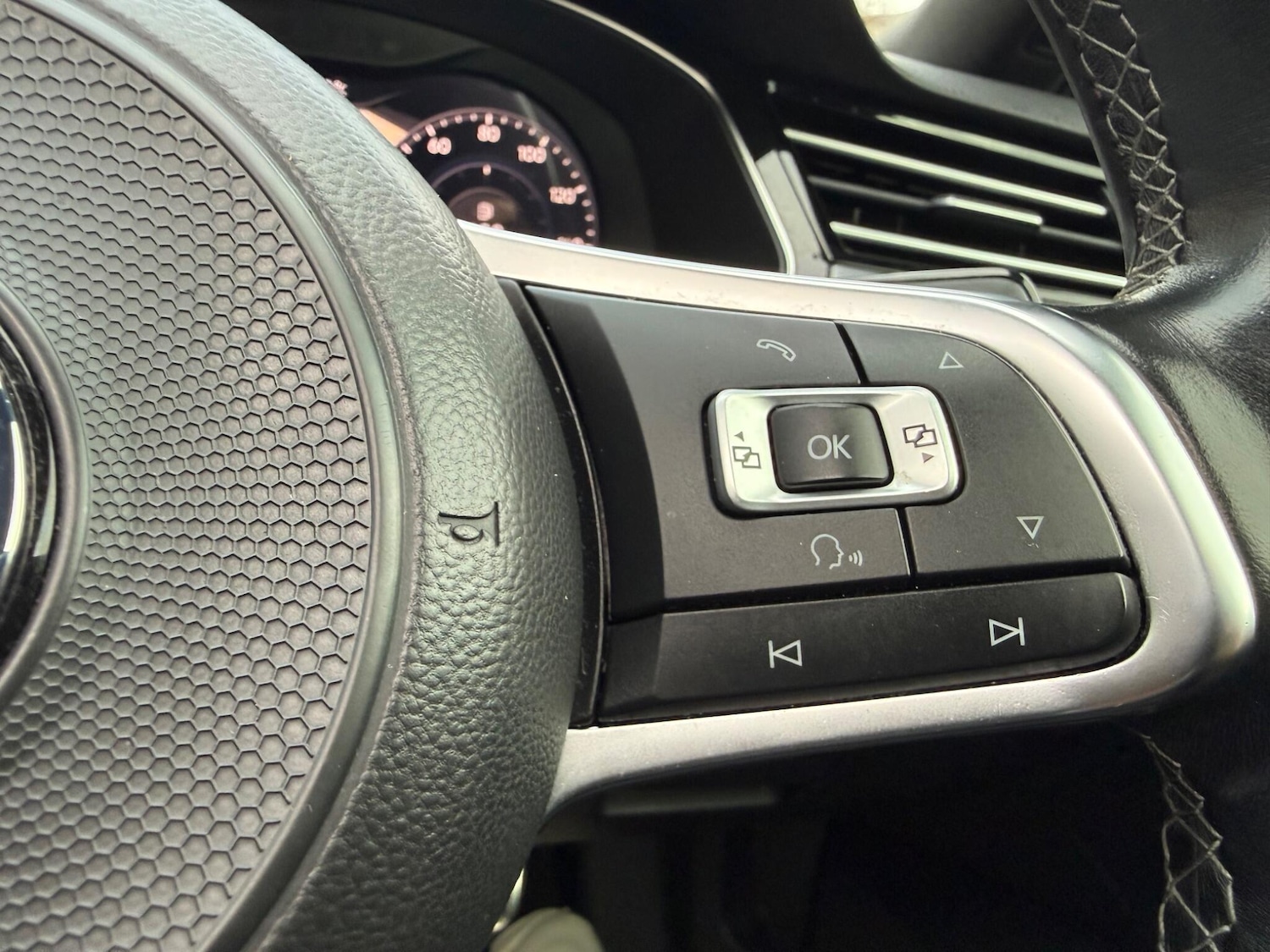 Used Volkswagen Passat 2018 for sale - 77344959: Photo 41