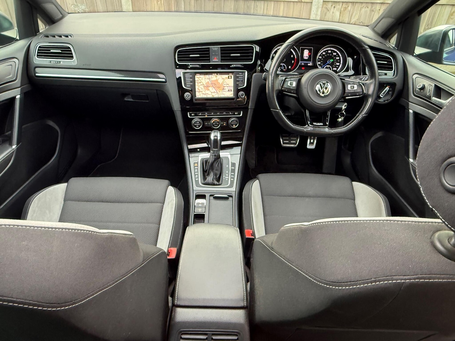 Used Volkswagen Golf 2017 for sale - 77119940: Photo 25