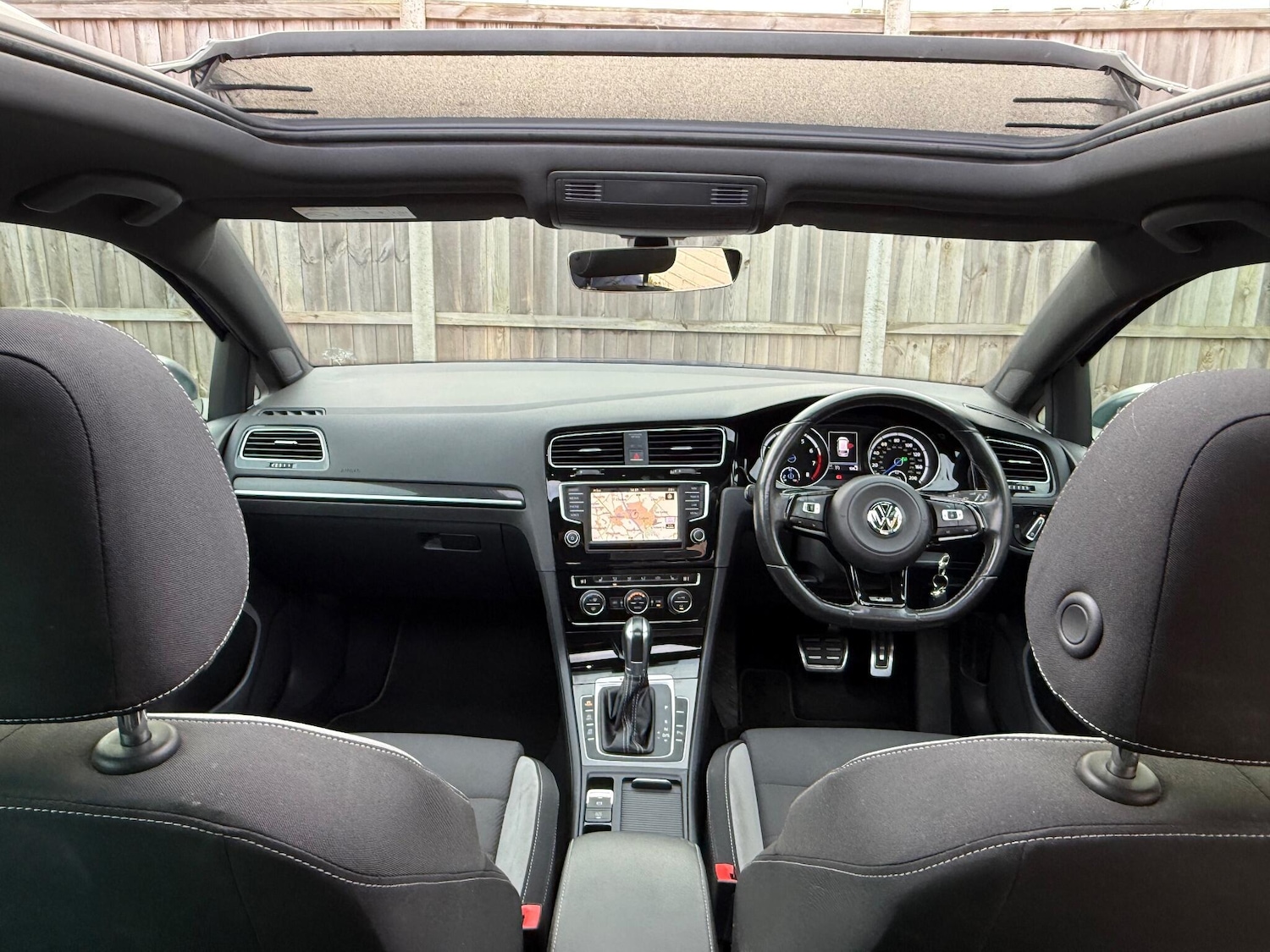 Used Volkswagen Golf 2017 for sale - 77119940: Photo 26