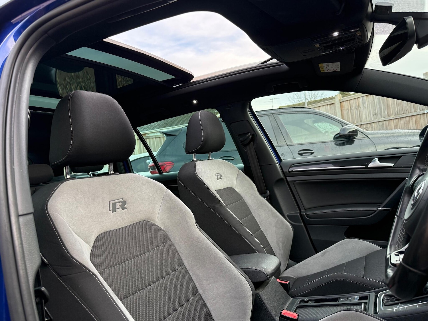 Used Volkswagen Golf 2017 for sale - 77119940: Photo 48