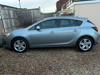 Used Vauxhall Astra 2013 for sale - 76786622: Photo