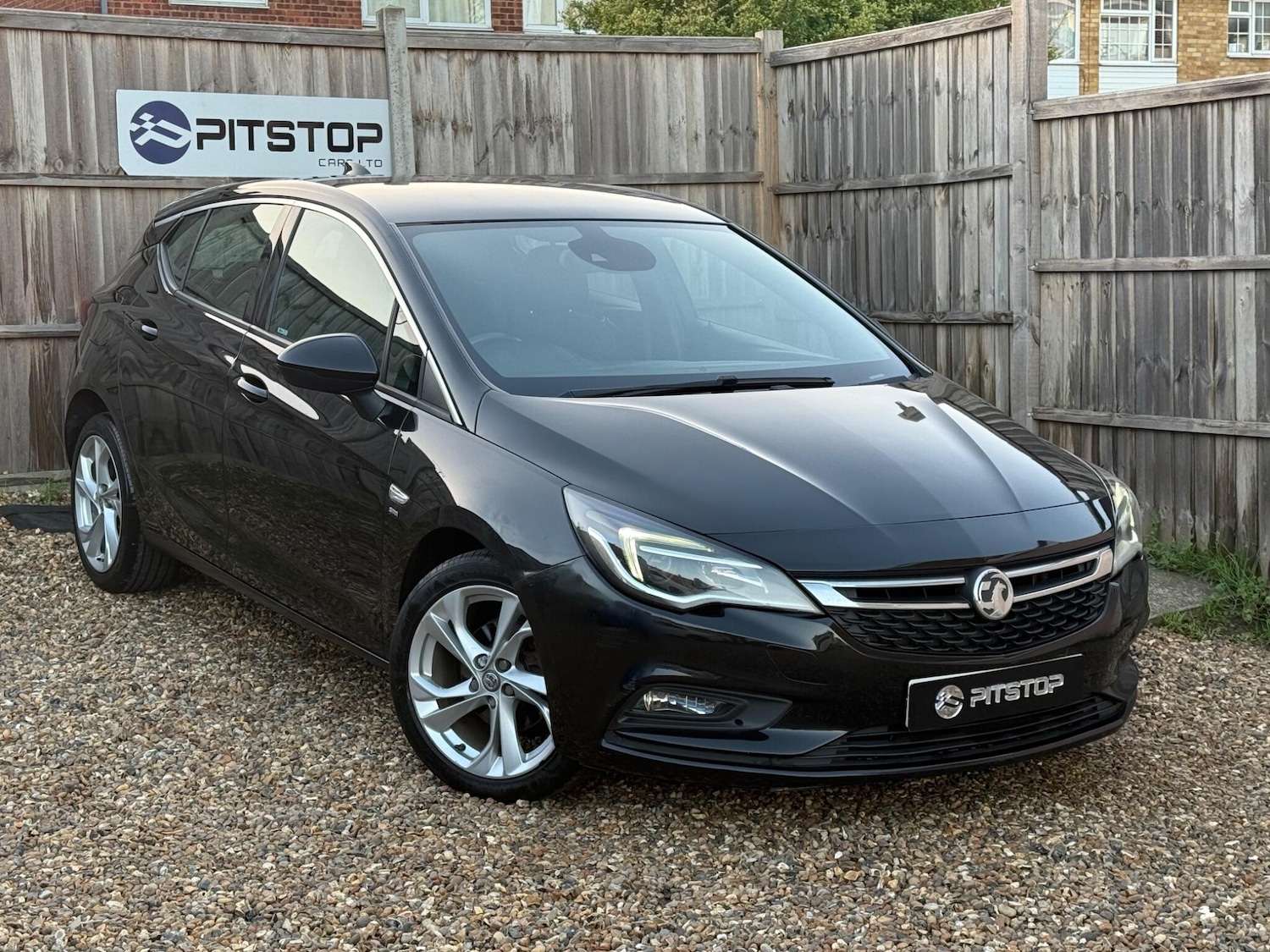 Used Vauxhall Astra 2016 for sale - 76781295: Photo 1