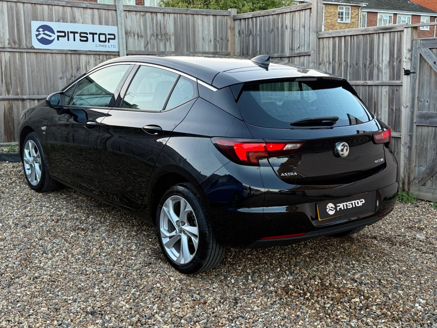 Used Vauxhall Astra 2016 for sale - 76781295: Photo 2