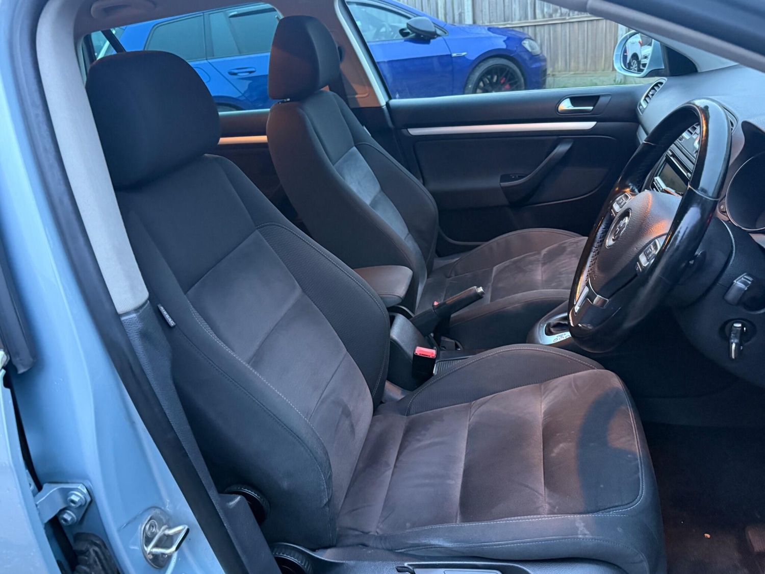 Used Volkswagen Golf 2010 for sale - 76839841: Photo 26