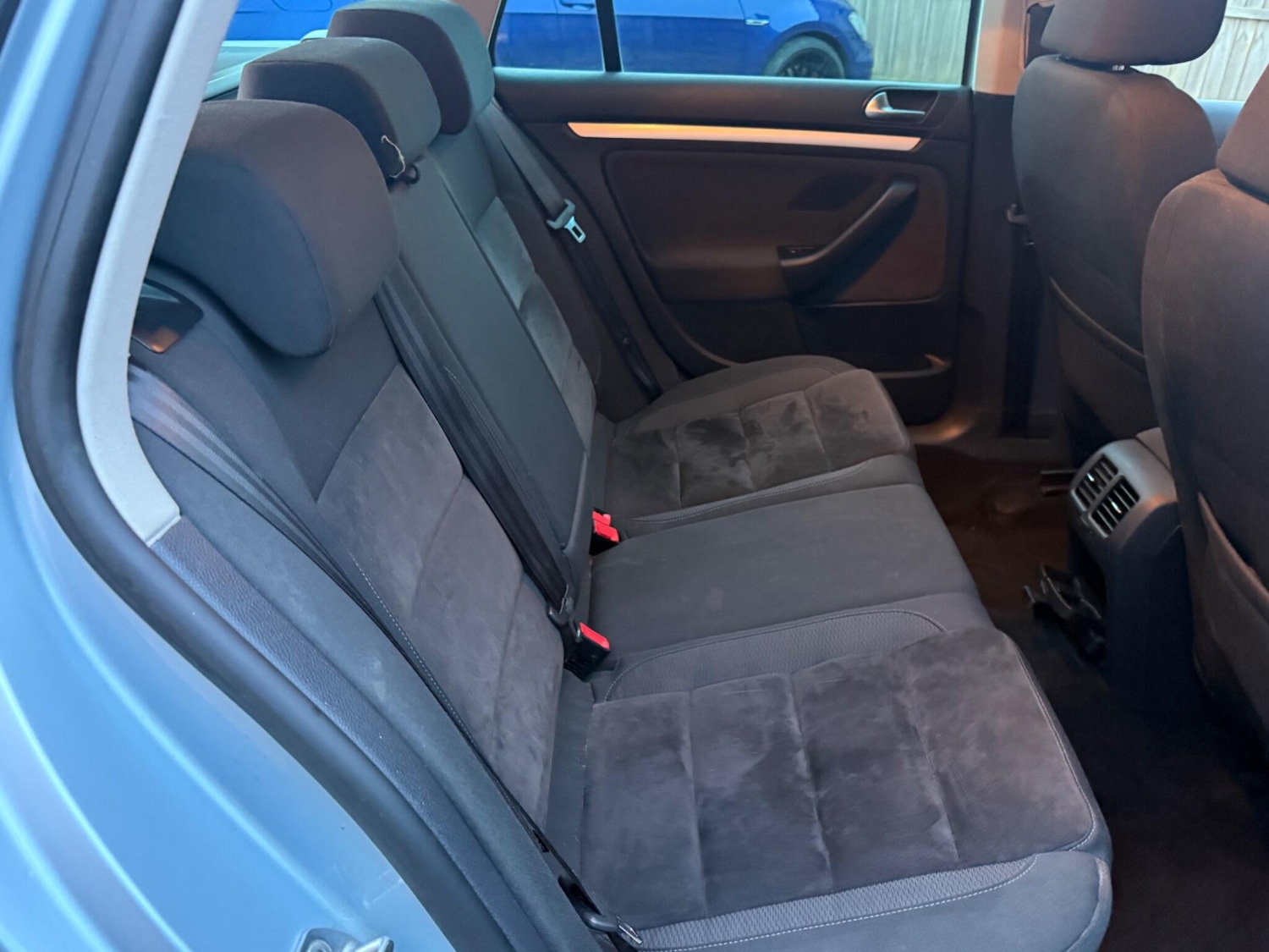 Used Volkswagen Golf 2010 for sale - 76839841: Photo 27