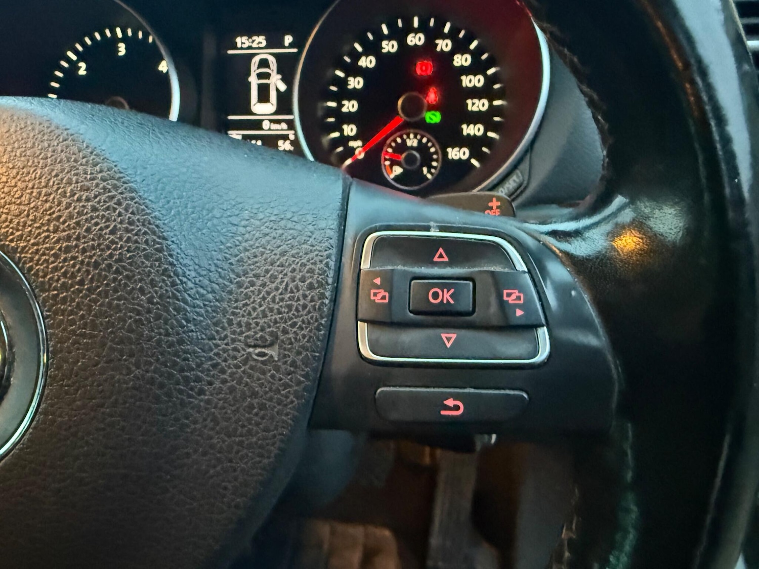 Used Volkswagen Golf 2010 for sale - 76839841: Photo 29