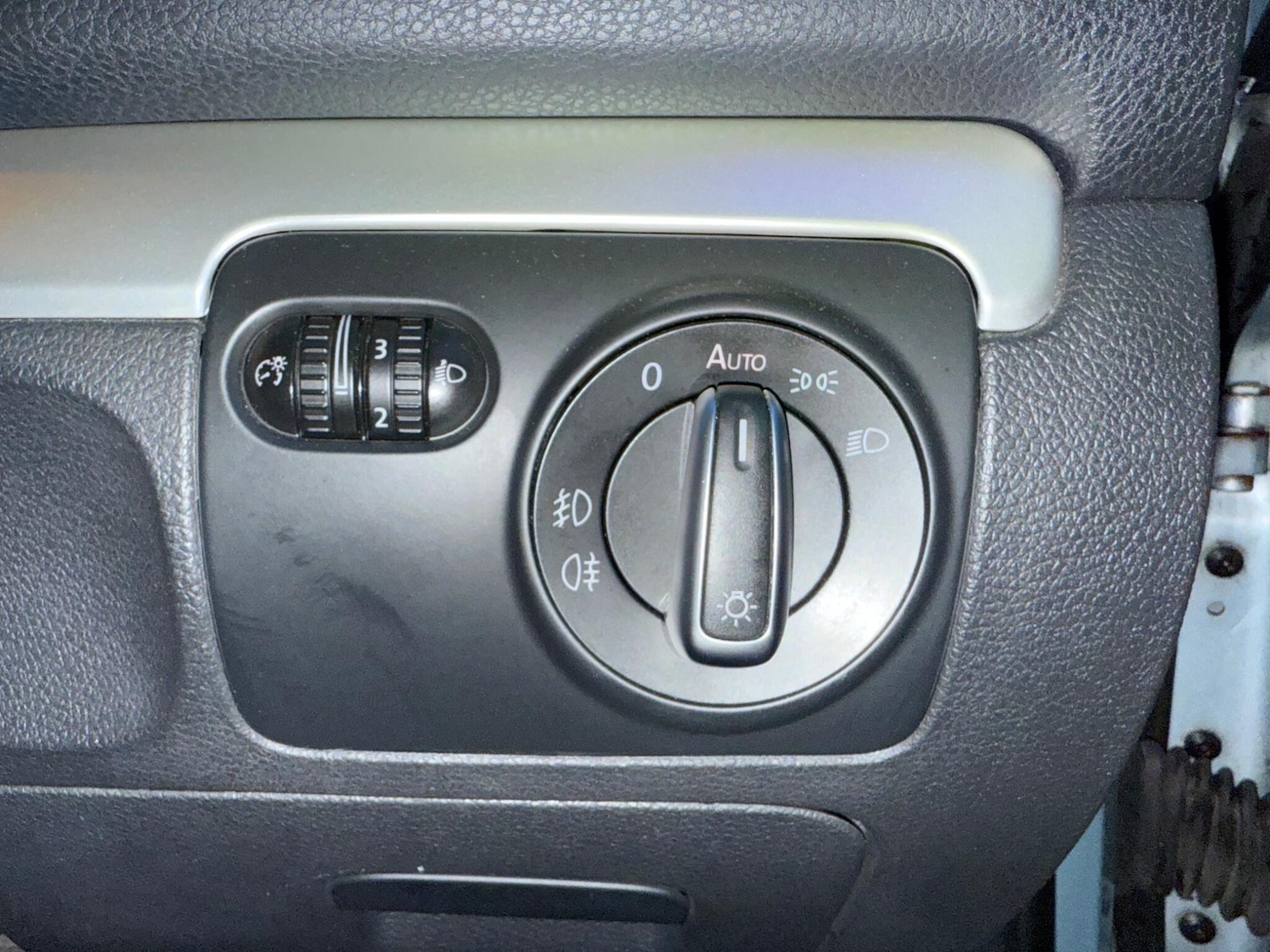 Used Volkswagen Golf 2010 for sale - 76839841: Photo 30