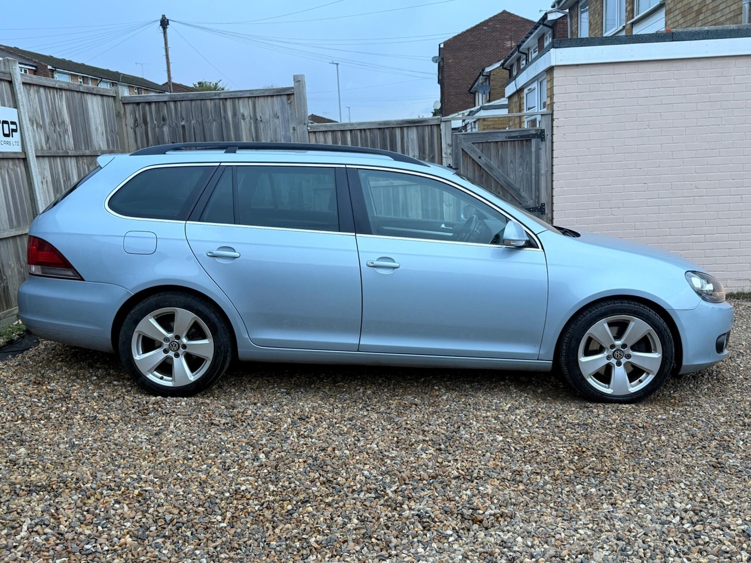 Used Volkswagen Golf 2010 for sale - 76839841: Photo 4