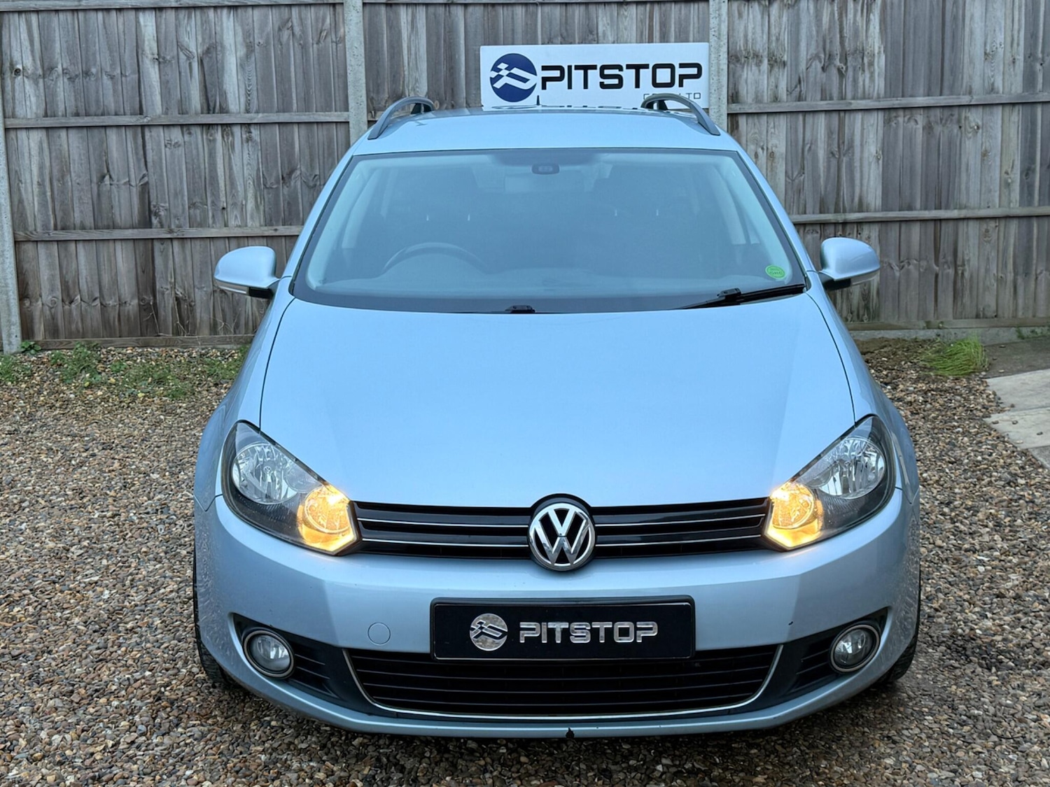 Used Volkswagen Golf 2010 for sale - 76839841: Photo 8