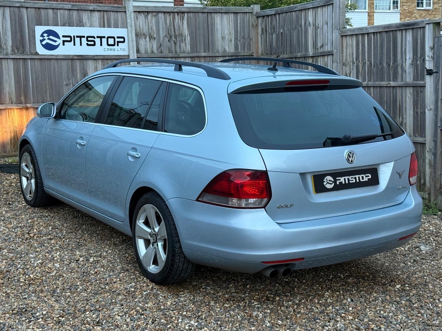 Used Volkswagen Golf 2010 for sale - 76839841: Photo 9