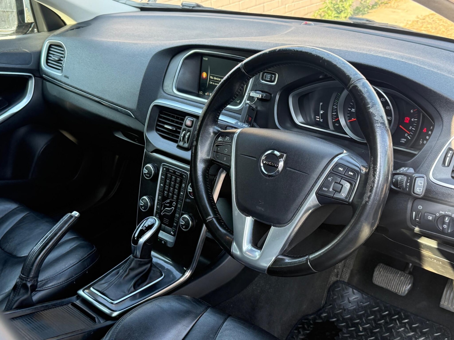 Used Volvo V40 2016 for sale - 77970541: Photo 19