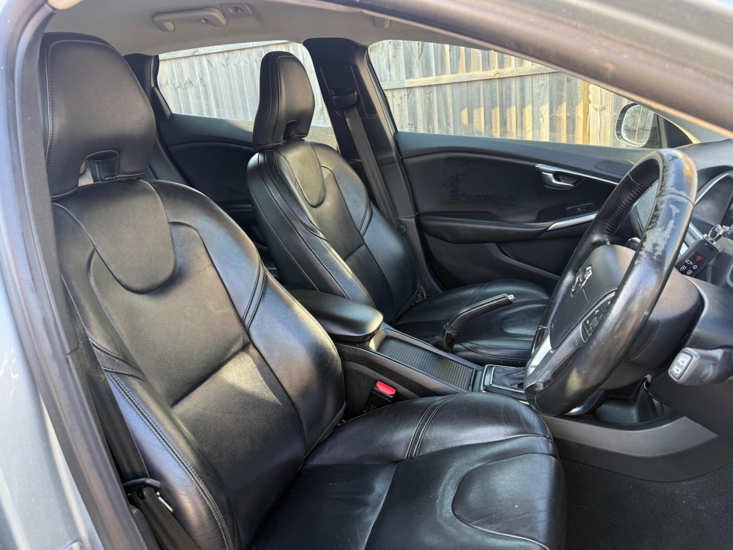 Used Volvo V40 2016 for sale - 77970541: Photo 20