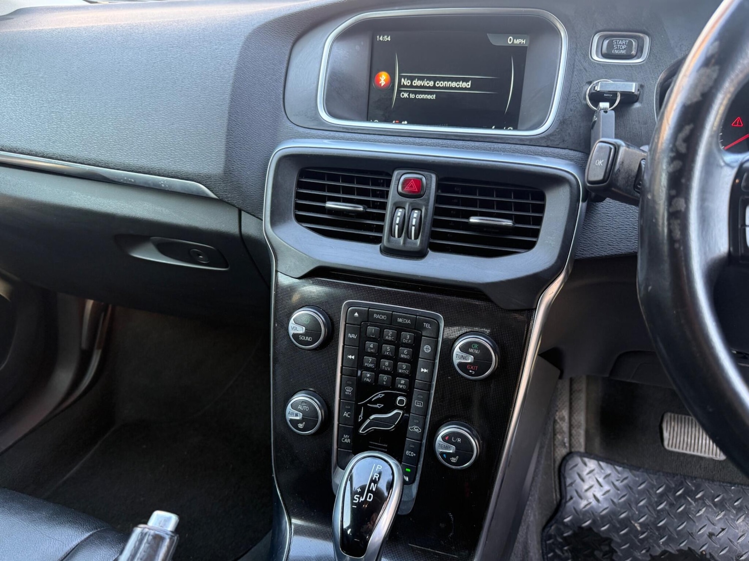 Used Volvo V40 2016 for sale - 77970541: Photo 27