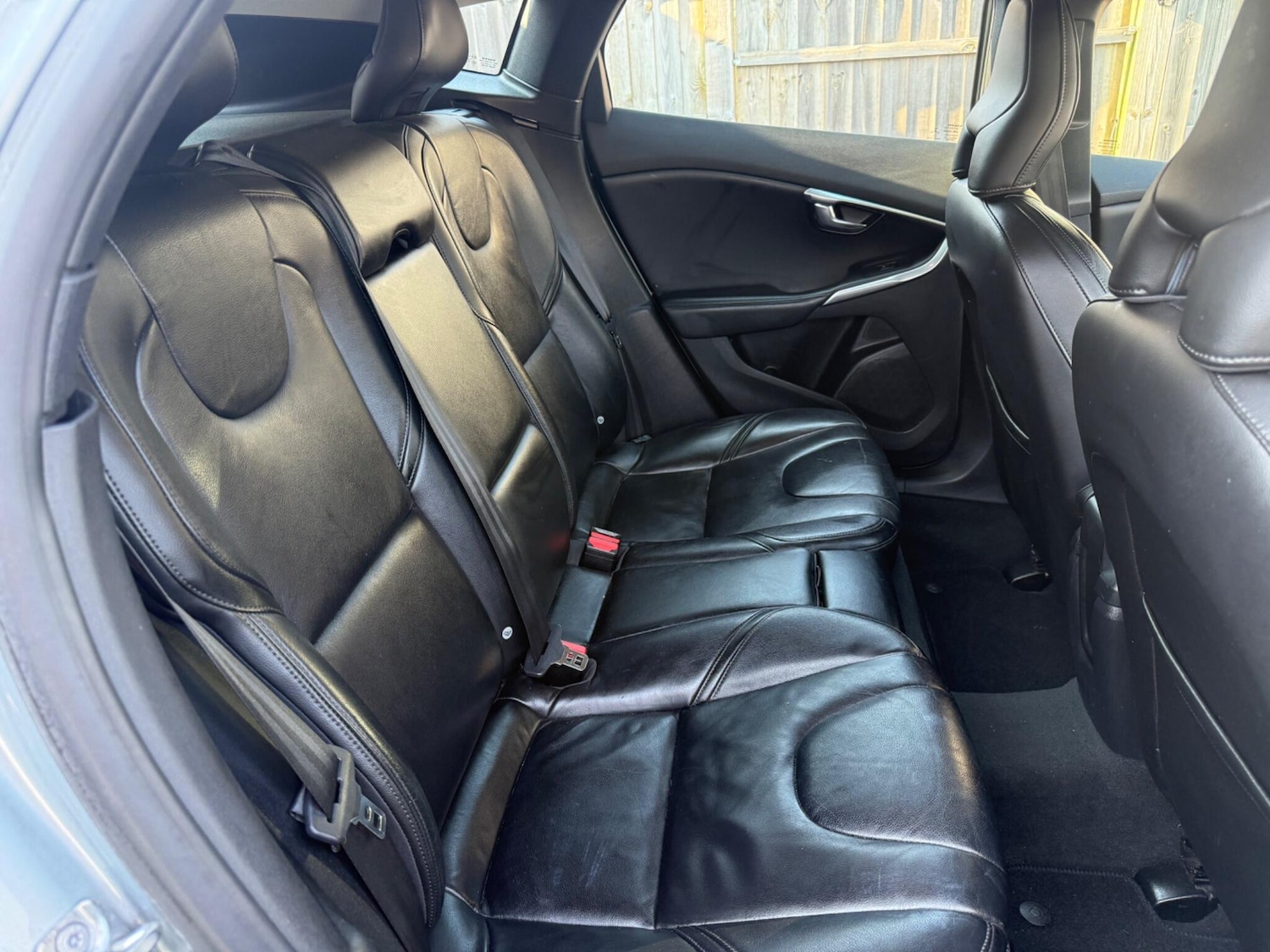 Used Volvo V40 2016 for sale - 77970541: Photo 30