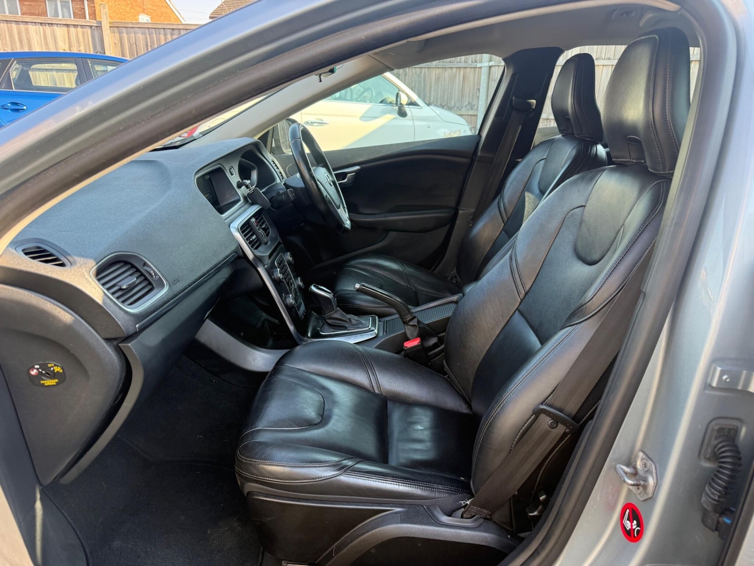 Used Volvo V40 2016 for sale - 77970541: Photo 32