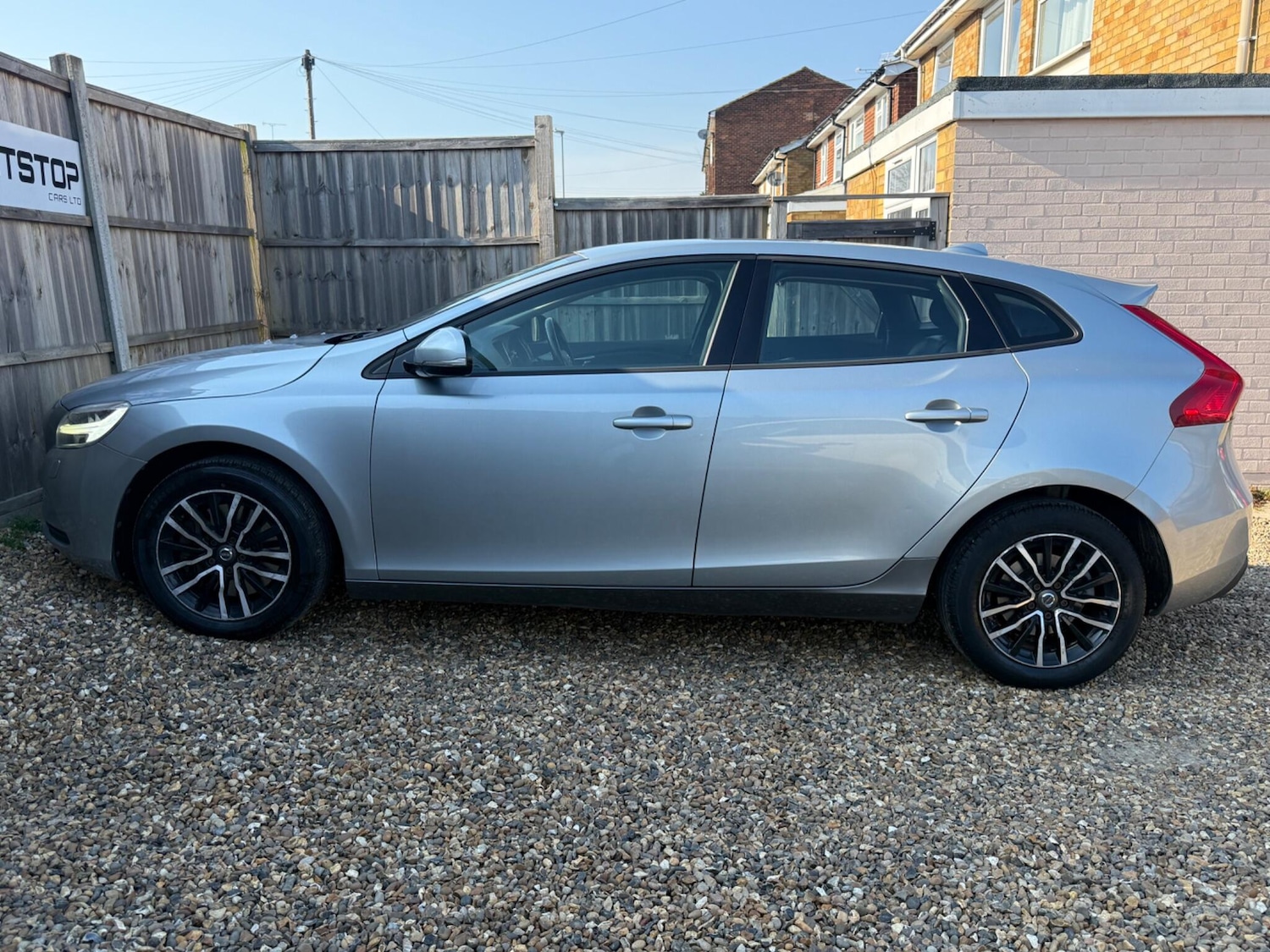 Used Volvo V40 2016 for sale - 77970541: Photo 4