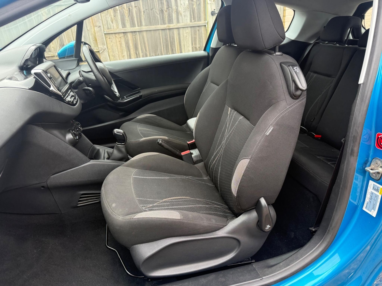 Used Peugeot 208 2013 for sale - 77925056: Photo 25