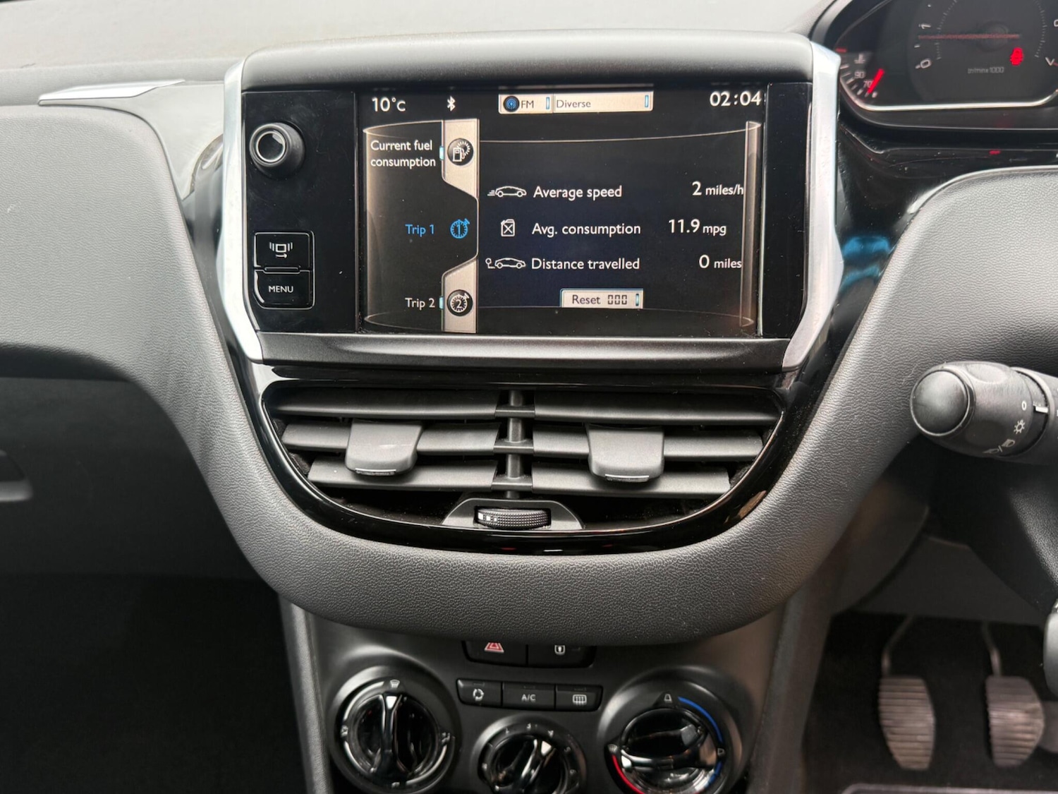 Used Peugeot 208 2013 for sale - 77925056: Photo 30