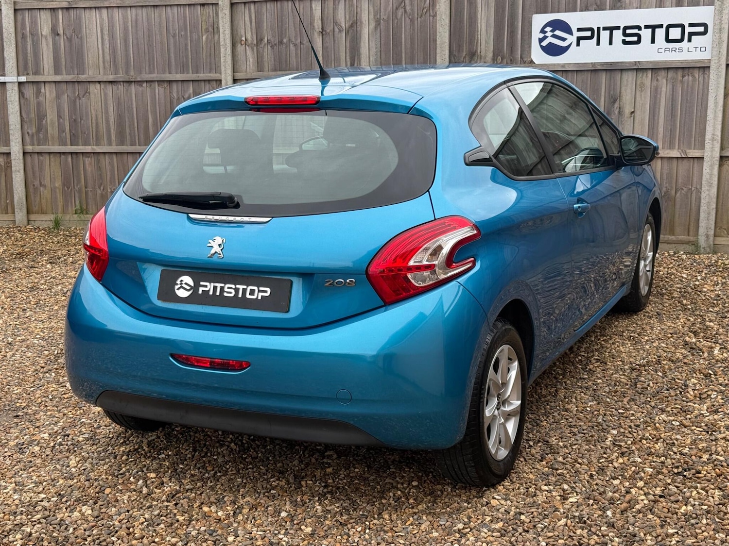Used Peugeot 208 2013 for sale - 77925056: Photo 8