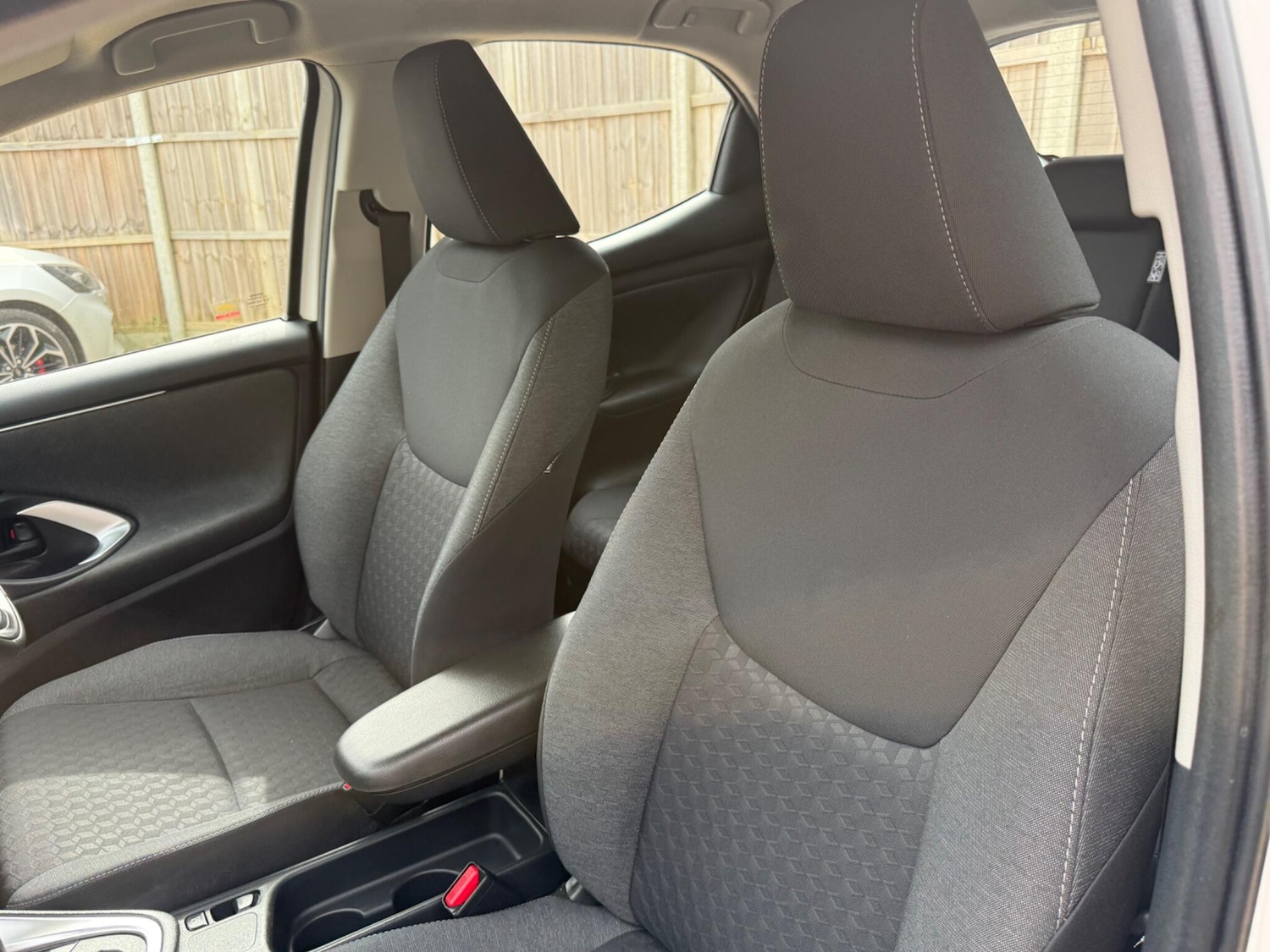 Used Toyota Yaris 2021 for sale - 78203806: Photo 25