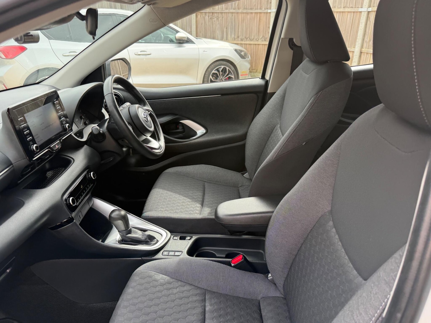 Used Toyota Yaris 2021 for sale - 78203806: Photo 29