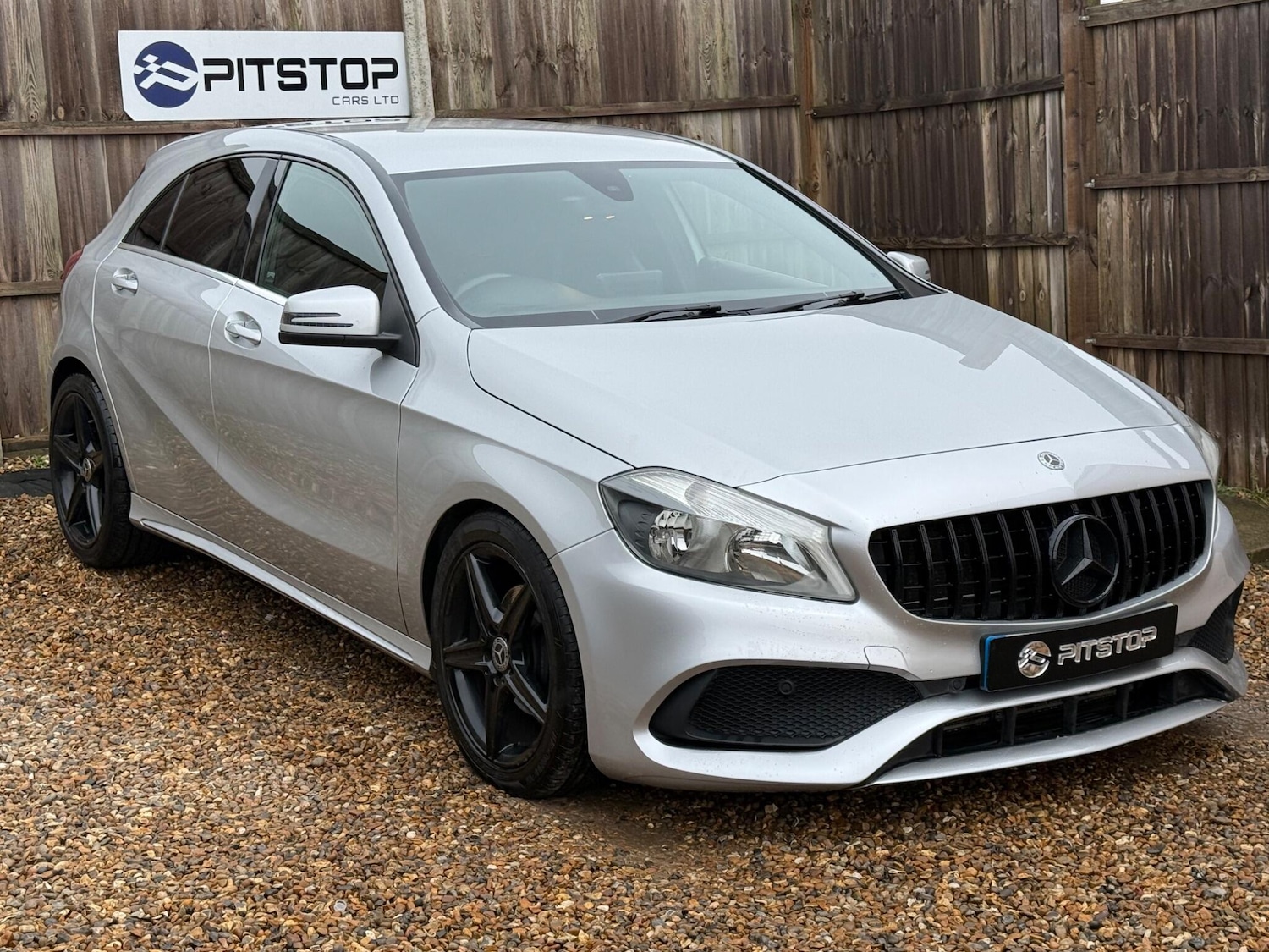 Used Mercedes-Benz A-Class 2017 for sale - 77332032: Photo 8