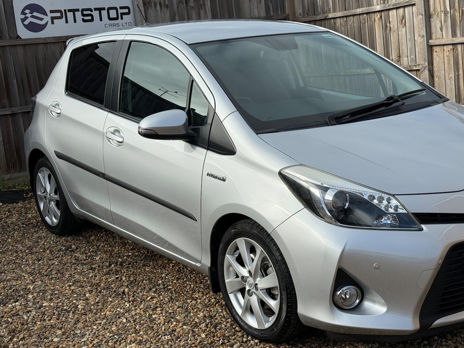 Used Toyota Yaris 2012 for sale - 76781131: Photo 13