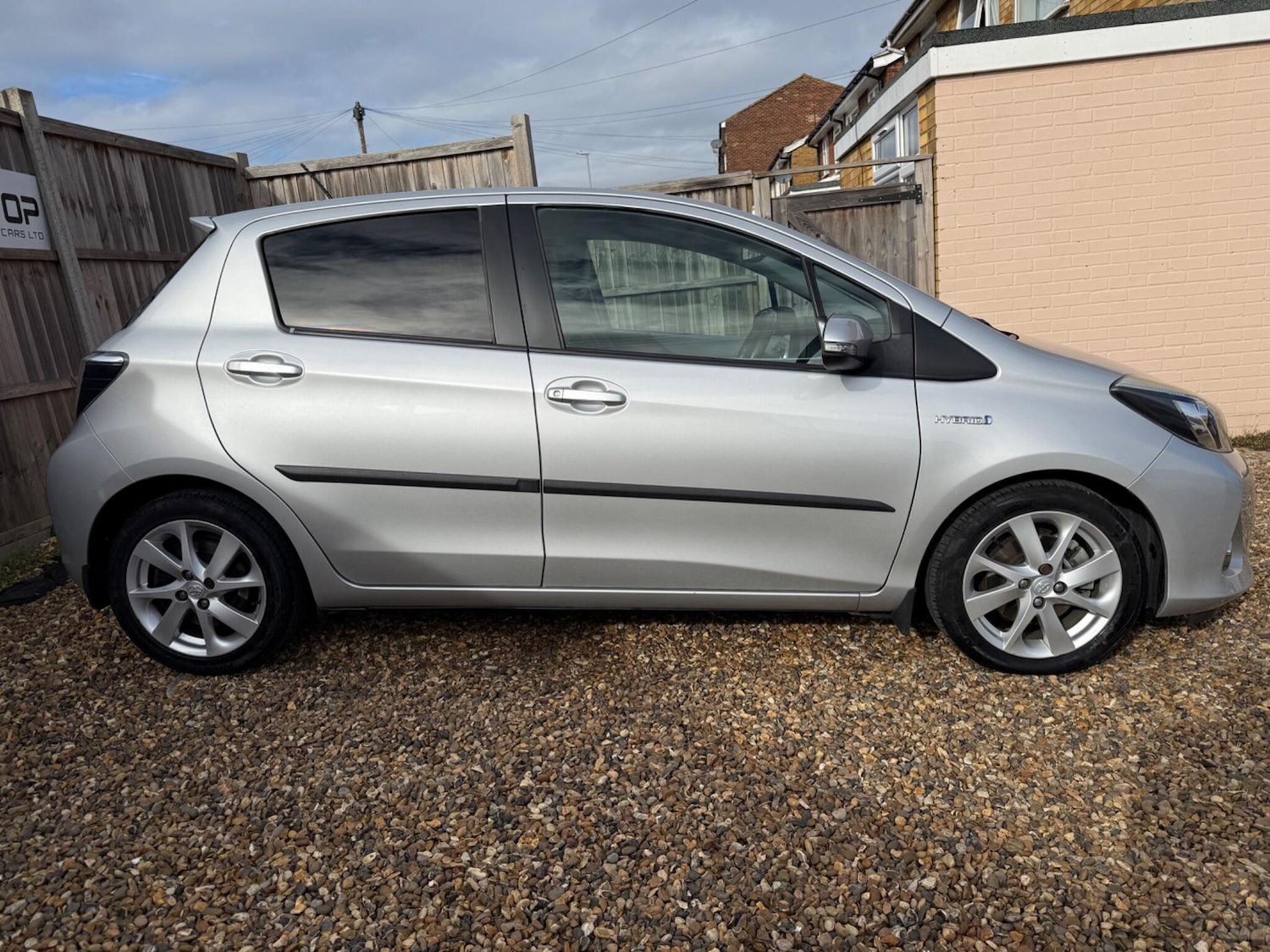 Used Toyota Yaris 2012 for sale - 76781131: Photo 3