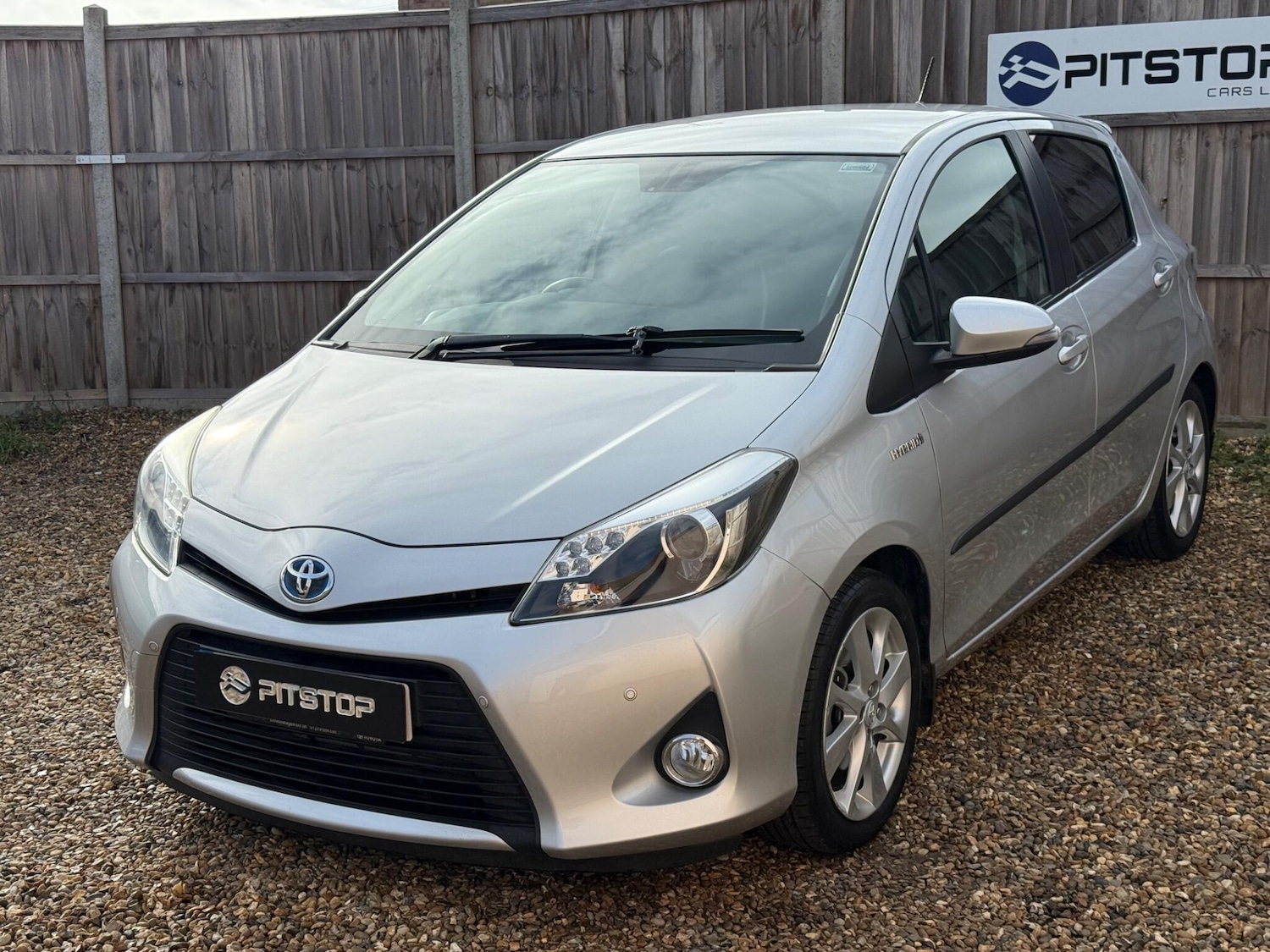 Used Toyota Yaris 2012 for sale - 76781131: Photo 6
