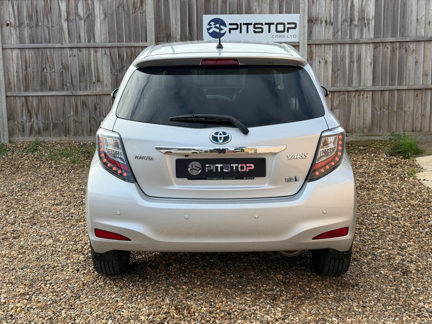 Used Toyota Yaris 2012 for sale - 76781131: Photo 8