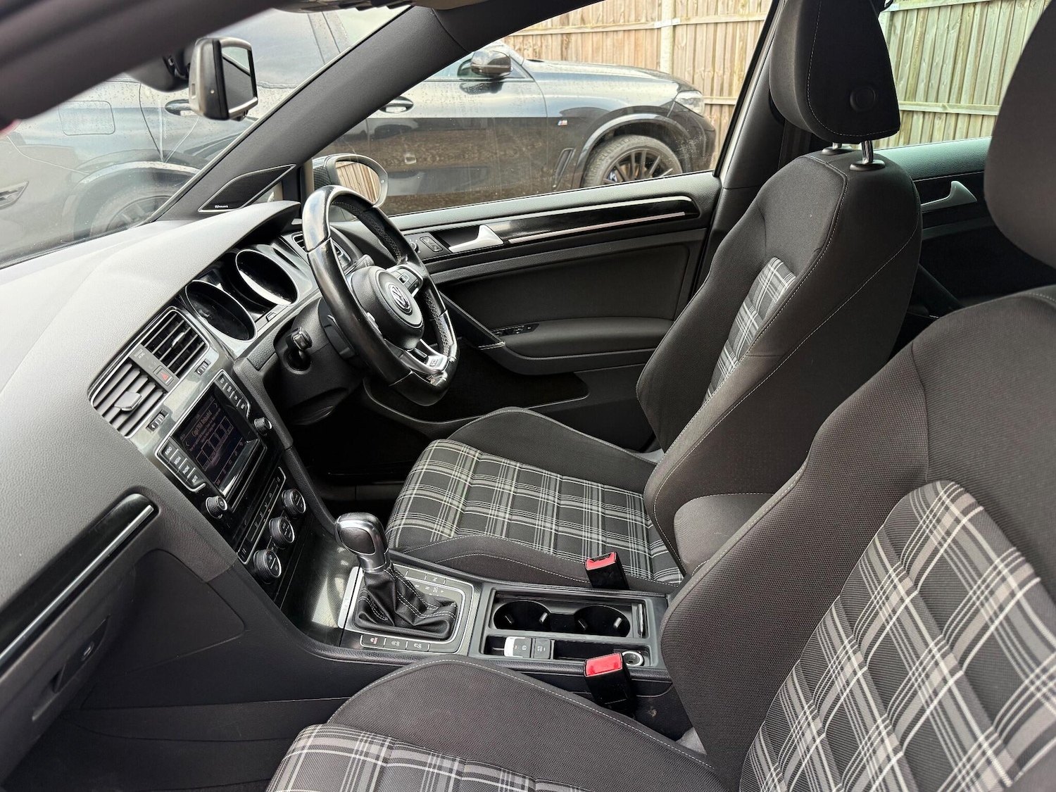 Used Volkswagen Golf 2014 for sale - 77163608: Photo 26