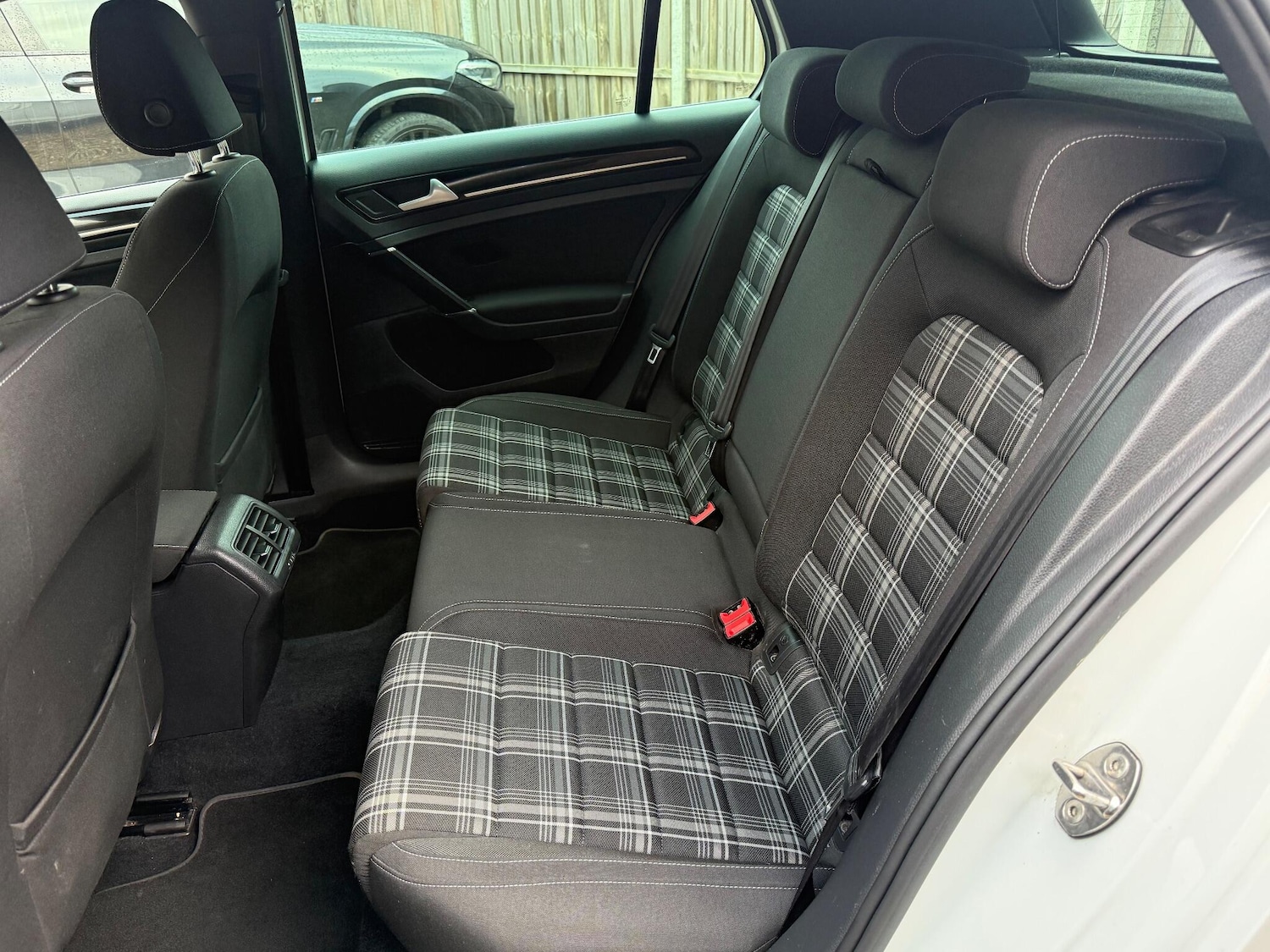 Used Volkswagen Golf 2014 for sale - 77163608: Photo 29