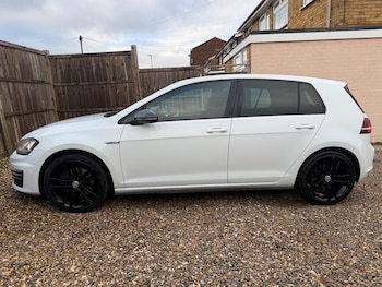 Used Volkswagen Golf 2014 for sale - 77163608: Photo