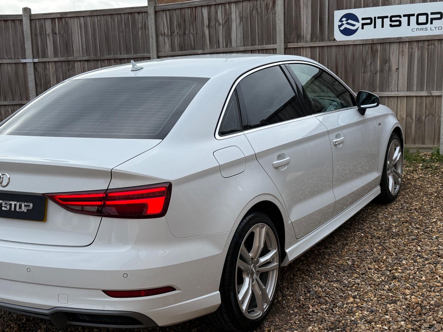 Used Audi A3 2017 for sale - 76781130: Photo 13