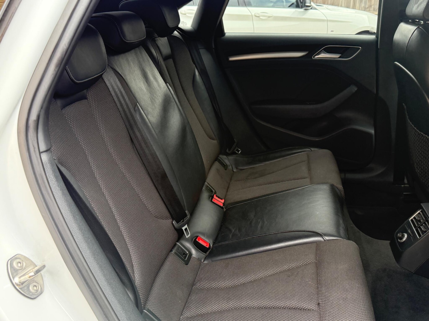 Used Audi A3 2017 for sale - 76781130: Photo 32