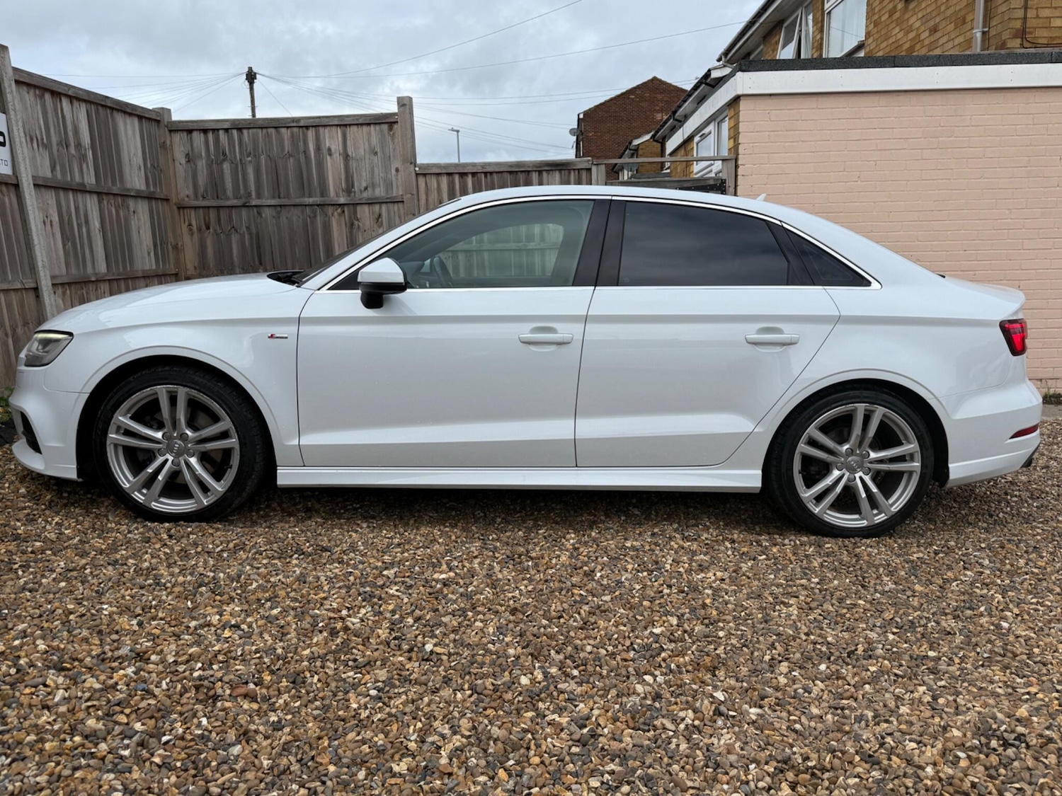 Used Audi A3 2017 for sale - 76781130: Photo 4