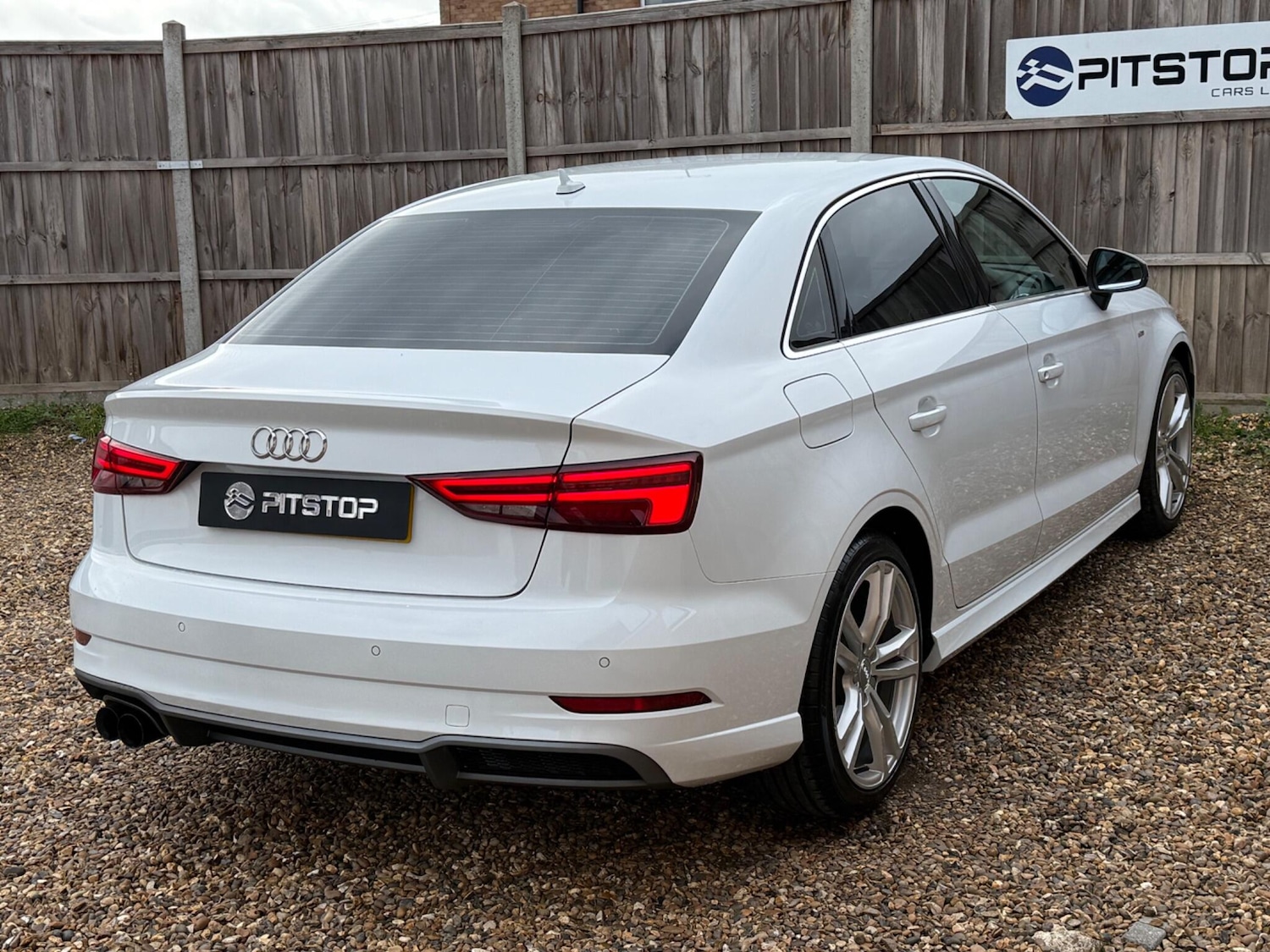 Used Audi A3 2017 for sale - 76781130: Photo 6