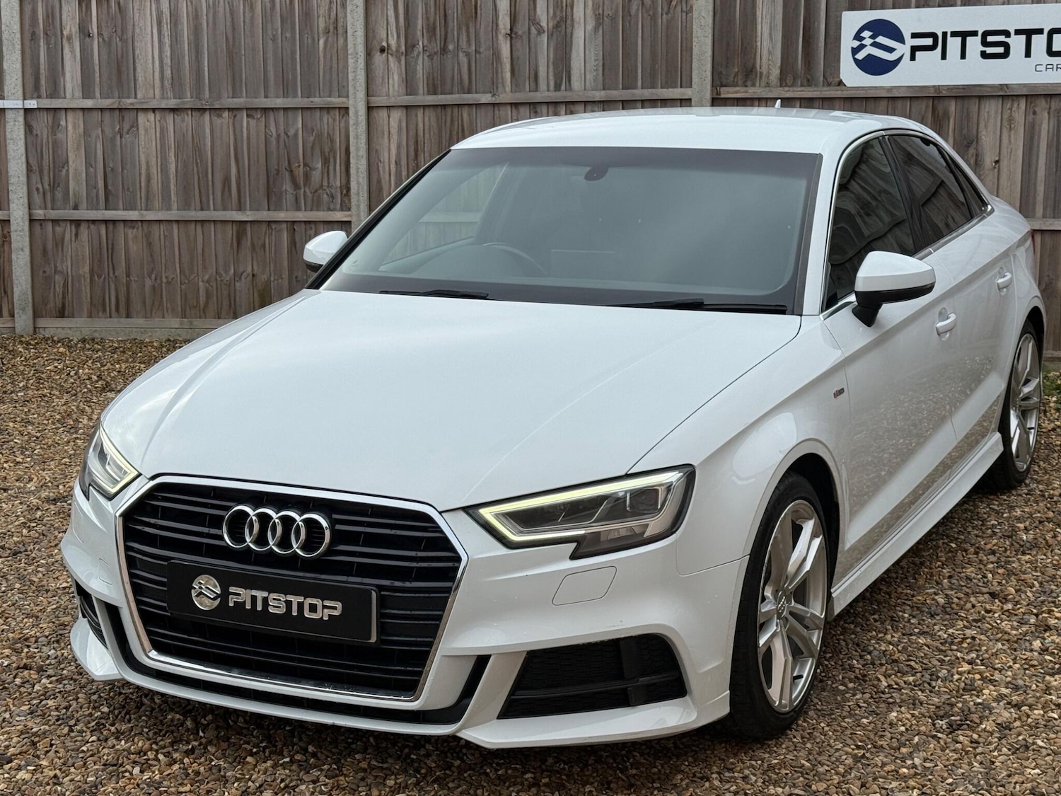 Used Audi A3 2017 for sale - 76781130: Photo 7