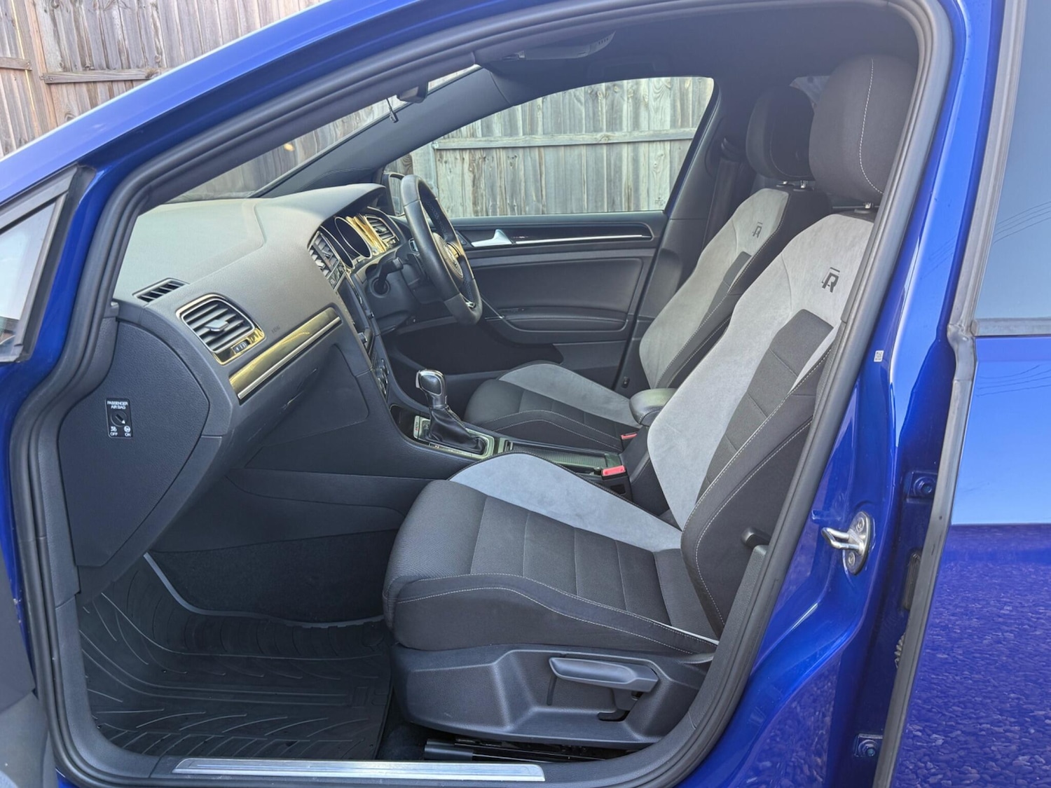 Used Volkswagen Golf 2016 for sale - 76786490: Photo 23